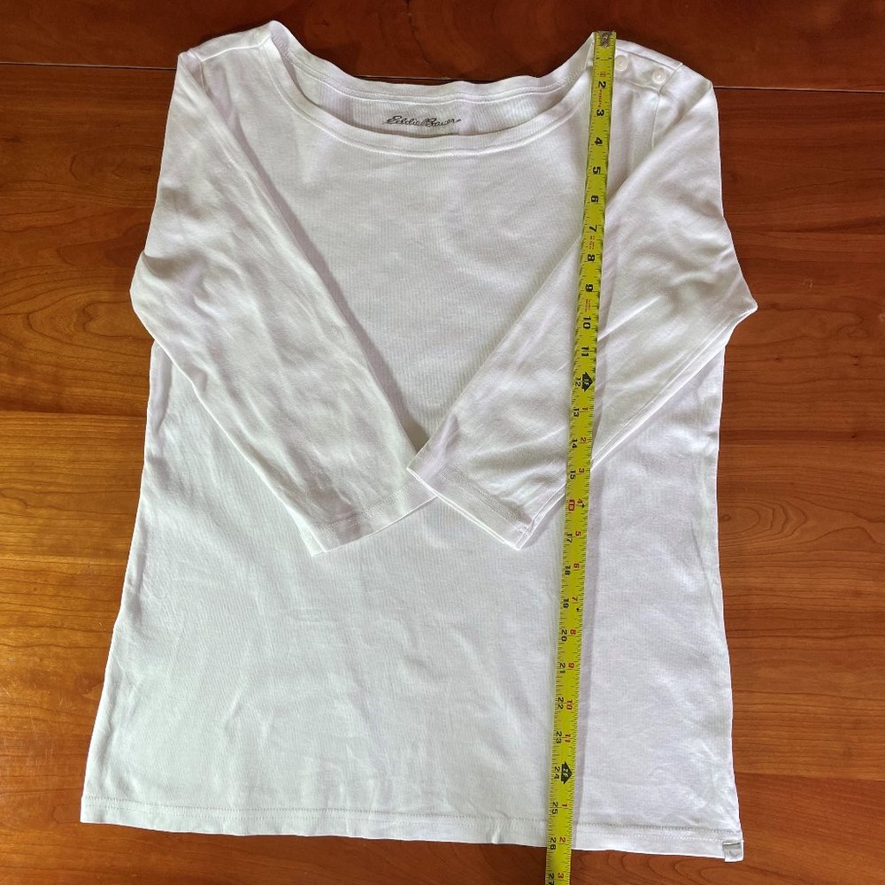 Women's White Cotton 3/4 Sleeve Top w/ Shoulder Button Accent (Large) - Picture 3 of 9